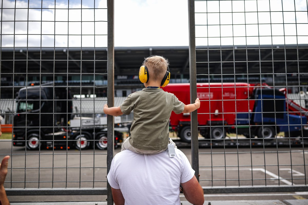 Wow. 134,000 fans this weekend 🚚💚

What was your highlight?

#HeartRace #TGP