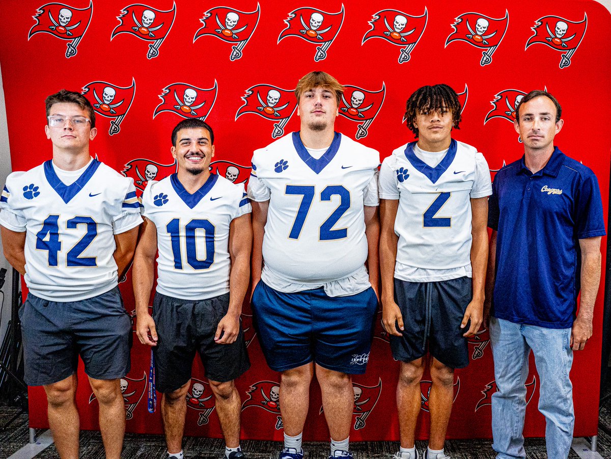 BIGHITSLIVE (@bighitslive) on Twitter photo <a href="/DOORANTFOOTBALL/">Durant Football</a> in the house for the <a href="/BucsFoundation/">Tampa Bay Buccaneers Foundation</a> and <a href="/FlaHSFootball/">FloridaHSFootball.com</a> highschool media day! <a href="/DOORANTFOOTBALL/">Durant Football</a> in the house for the <a href="/BucsFoundation/">Tampa Bay Buccaneers Foundation</a> and <a href="/FlaHSFootball/">FloridaHSFootball.com</a> highschool media day!