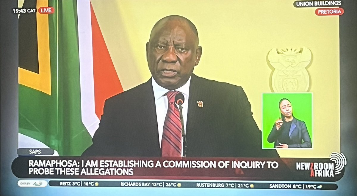 President Cyril Ramaphosa goes down in history as the most indecisive leader to ever lead South Africa 🇿🇦 

WEAK.
#FamilyMeeting