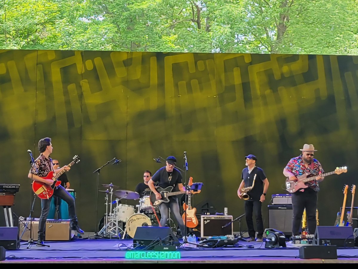 local4afm's tweet image. Marc Lee Shannon is setting fire to the Evans Amphiteatre stage this afternoon at the CainParkArtsFestival. Now until 3pm. It's free, too. Thanks to @TheMPTF and Local 4 Music Fund. #LiveMusic ##UnionMusicians