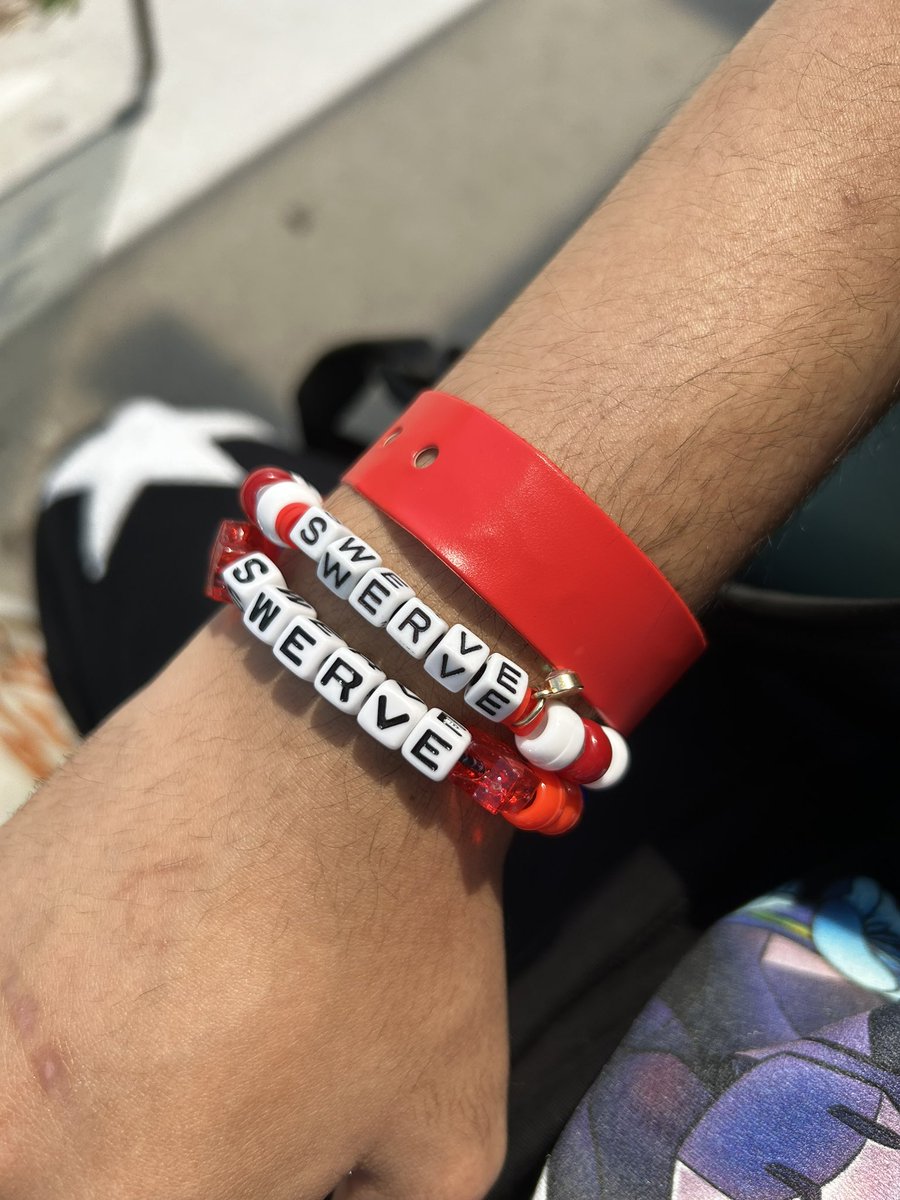 TwinkleT0es101's tweet image. Con was great success, it was so fun meeting people and trading goods