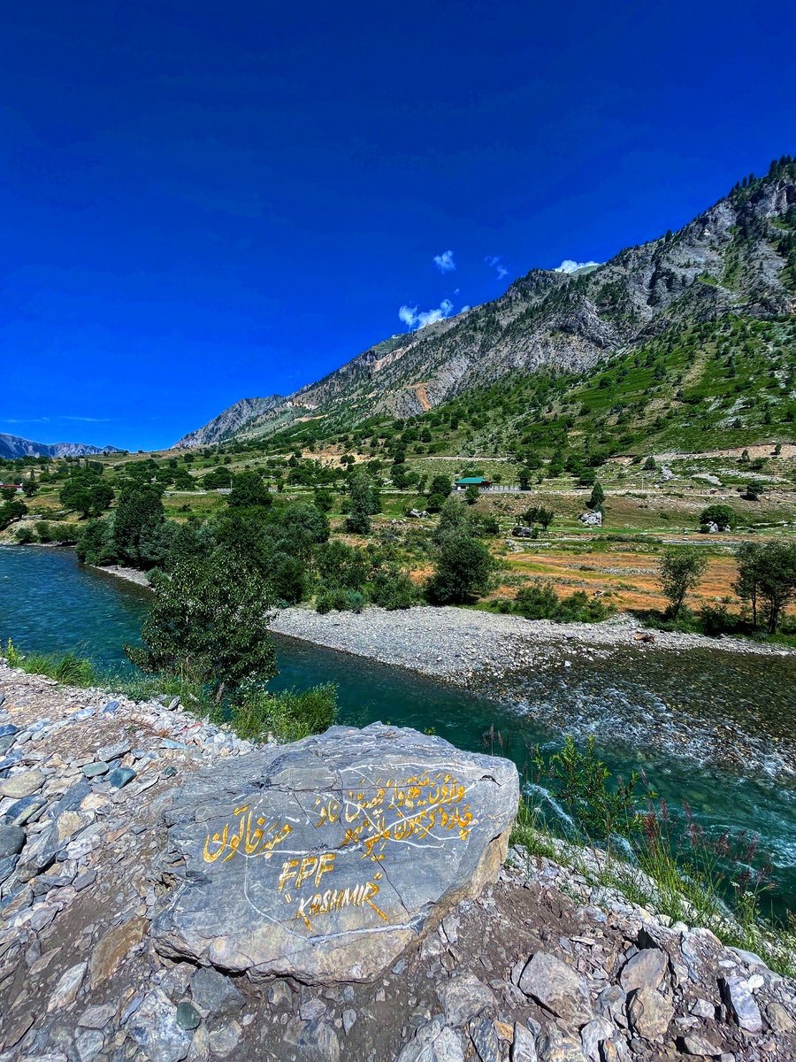 vikaskhan2201's tweet photo. Tulail valley ❤️‍🩹❤️‍🩹🥀🥀 https://t.co/vvD6HnZ5g0