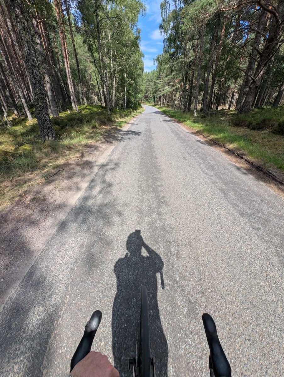 cwuha's tweet image. Day 2️⃣ of Matt & Phil's 1,000 mile 10 Day bike ride 🚴♂️🚴♂️ around Scotland to raise funds for our Andy Kerr Project and the Royal Marsden Cancer Charity. If you would like to sponsor them, please use the link below 👇👇🏿👇👇🏿
justgiving.com/team/thelonges…
