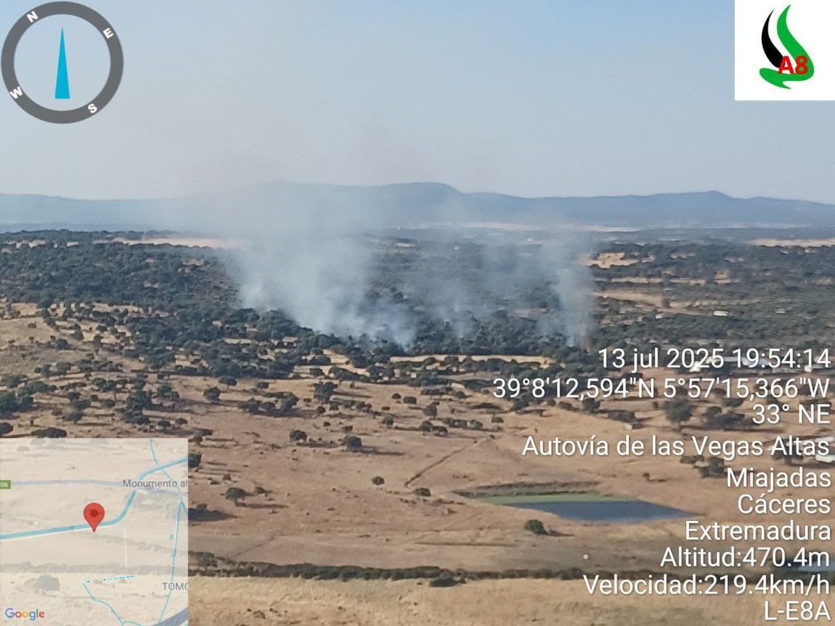 MundoRural_EXT's tweet photo. El @PLANINFOEX activa el nivel 1 en #IFMiajadas . Intervienen 5 unidades de bomberos forestales, 2 medios aéreos y 2 agentes del medio natural. https://t.co/M9CQSQiSSO