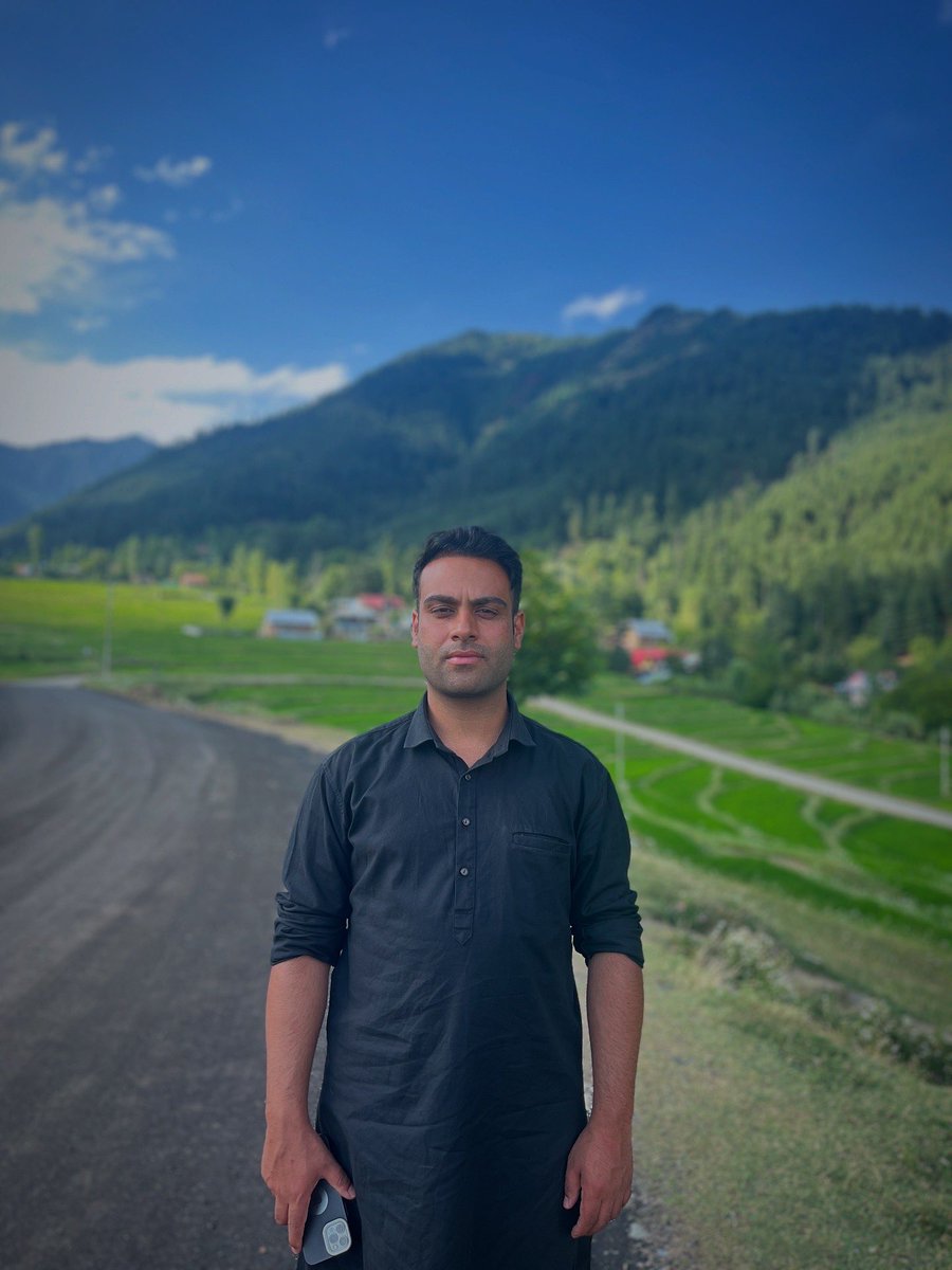 vikaskhan2201's tweet photo. Payer pora Haihama 📷📷 https://t.co/LVOj7oXjSf
