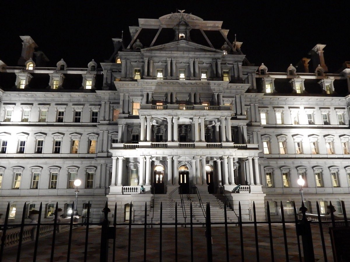 Ai_DogArt's tweet image. The @WhiteHouse  is cool and all but it aint got nothing on this masterpiece: 
Eisenhower Executive Office building
#Washington #DC  #arcitecture #usa #Chelsea