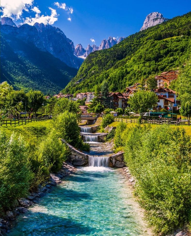 Lush Greens at Lago di Molveno, Italy 🛣️🚝🎡