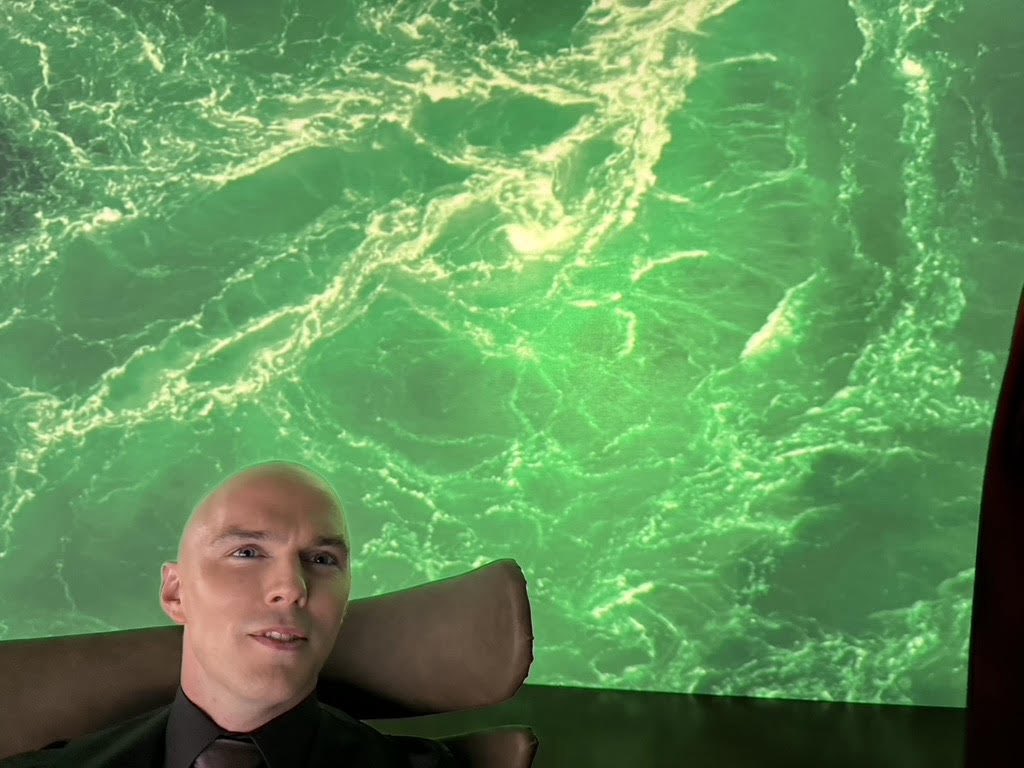 Menterprises4's tweet image. The one thing conservatives and liberals can finally agree on is that Lex Luthor sucks