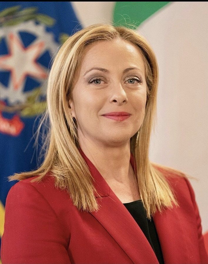 Tucker Carlson News (@tuckercnews) on Twitter photo Do you LIKE Giorgia Meloni 🇮🇹 
YES or NO Do you LIKE Giorgia Meloni 🇮🇹 
YES or NO