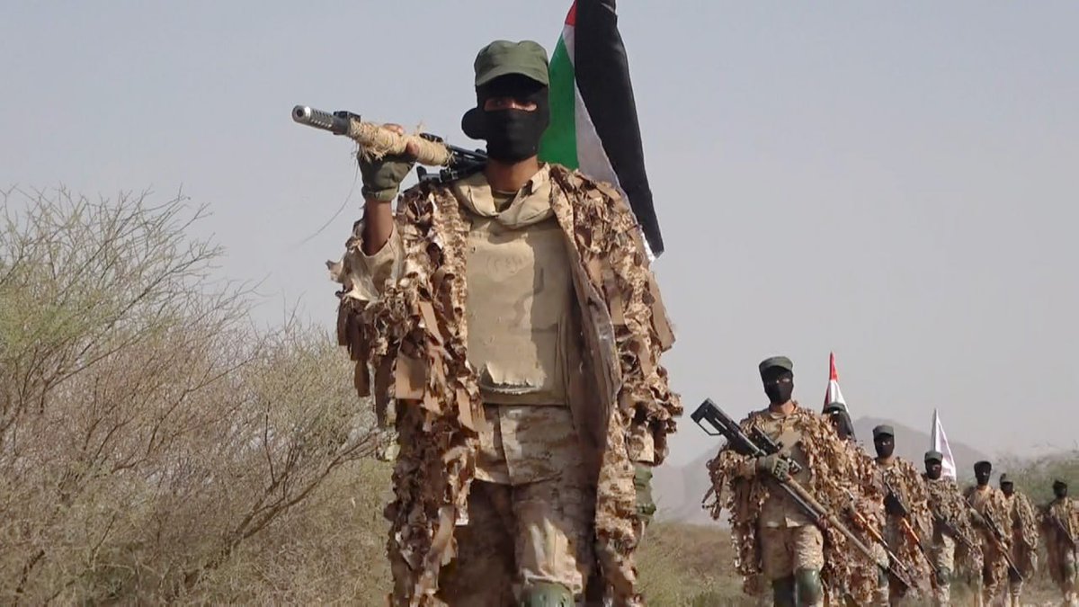 🛑 القوات المسلحة اليمنية 🇾🇪

تخرج دفعة قناصة من ألوية البدر باسم طه نجيب انطلق من محافظة البيضاء إلى محافظة مأرب لمسافة 49 كيلومتر.