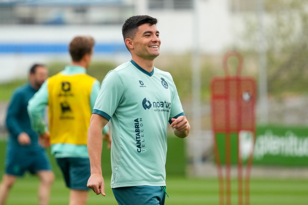 🔌 ¡Mañana arranca la 2025/2026 en las Instalaciones Nando Yosu! Se acabó el descanso, vuelve la banda 🎻💚 #PretemporadaRRC