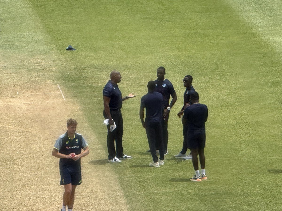 Bharat Sundaresan (@beastieboy07) on Twitter photo The West Indies fast bowlers gather around <a href="/irbishi/">Ian Raphael Bishop</a> for a crash course on fast bowling before the start of play. Who wouldn’t #WIvAus The West Indies fast bowlers gather around <a href="/irbishi/">Ian Raphael Bishop</a> for a crash course on fast bowling before the start of play. Who wouldn’t #WIvAus