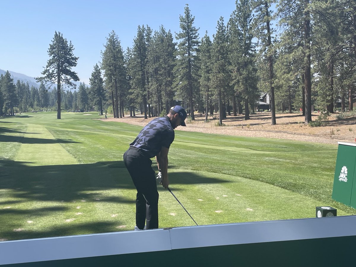 ronkroichick's tweet image. Steph Curry off to fast start today at @ACChampionship, with two birdies and five pars. Now in fourth place, 5 points off the lead