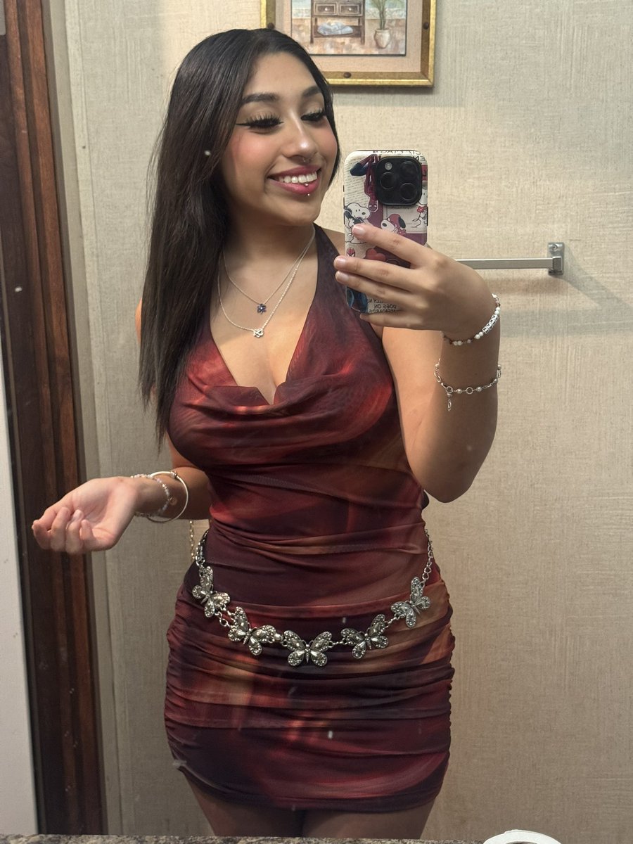 DILFmakerr's tweet photo. NOOO DONT UNFOLLOW ME IM LATINA!! 😫🫆 https://t.co/KizAcpHaR0