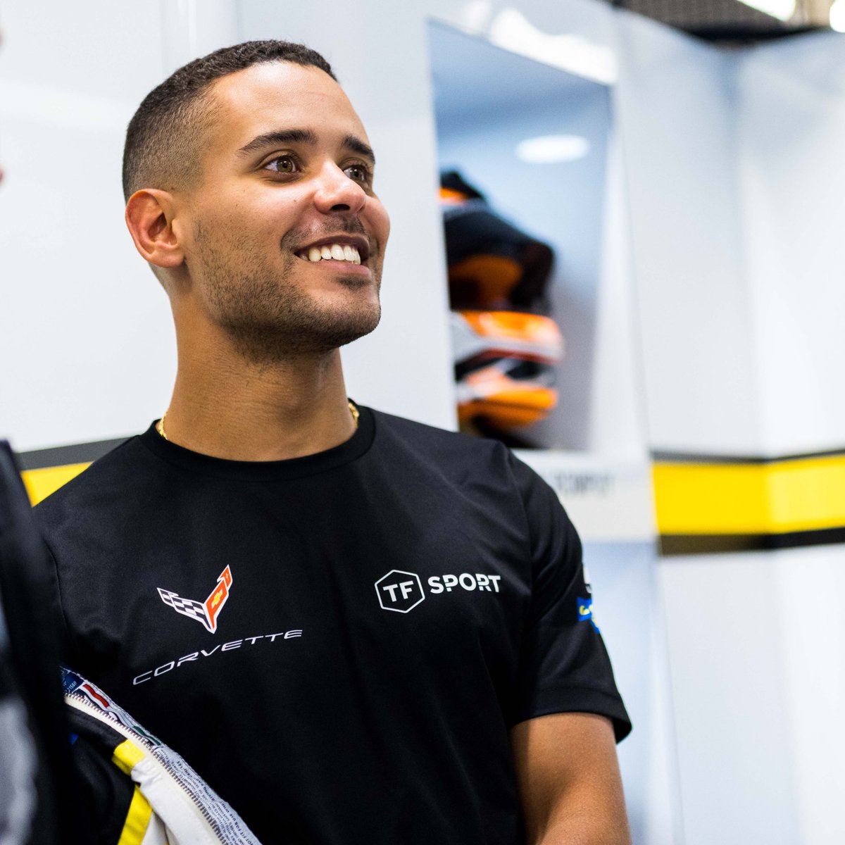 BulletSportsMgt's tweet image. Absolute masterclass from this guy 👏
Rui hands the wheel to Charlie in P5 after a stunning double stint with a little more that 2 hours on the clock. Take a bow, Ruizinho! Brilliant performance! 🙌 #6HSaoPaolo