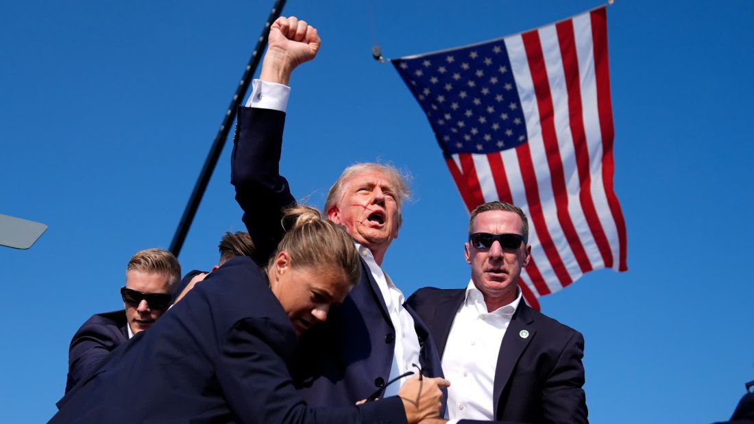 AlvedaCKing's tweet image. One year since this miracle 🙏🏽
“But I felt then and believe even more so now that my life was saved for a reason. I was saved by God to make America great again.” -@POTUS
