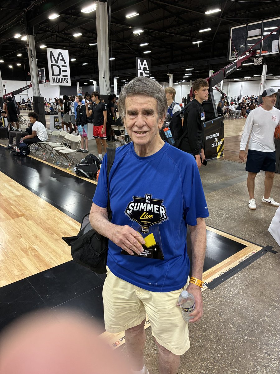 Tim Clement (@clementhoops) on Twitter photo 