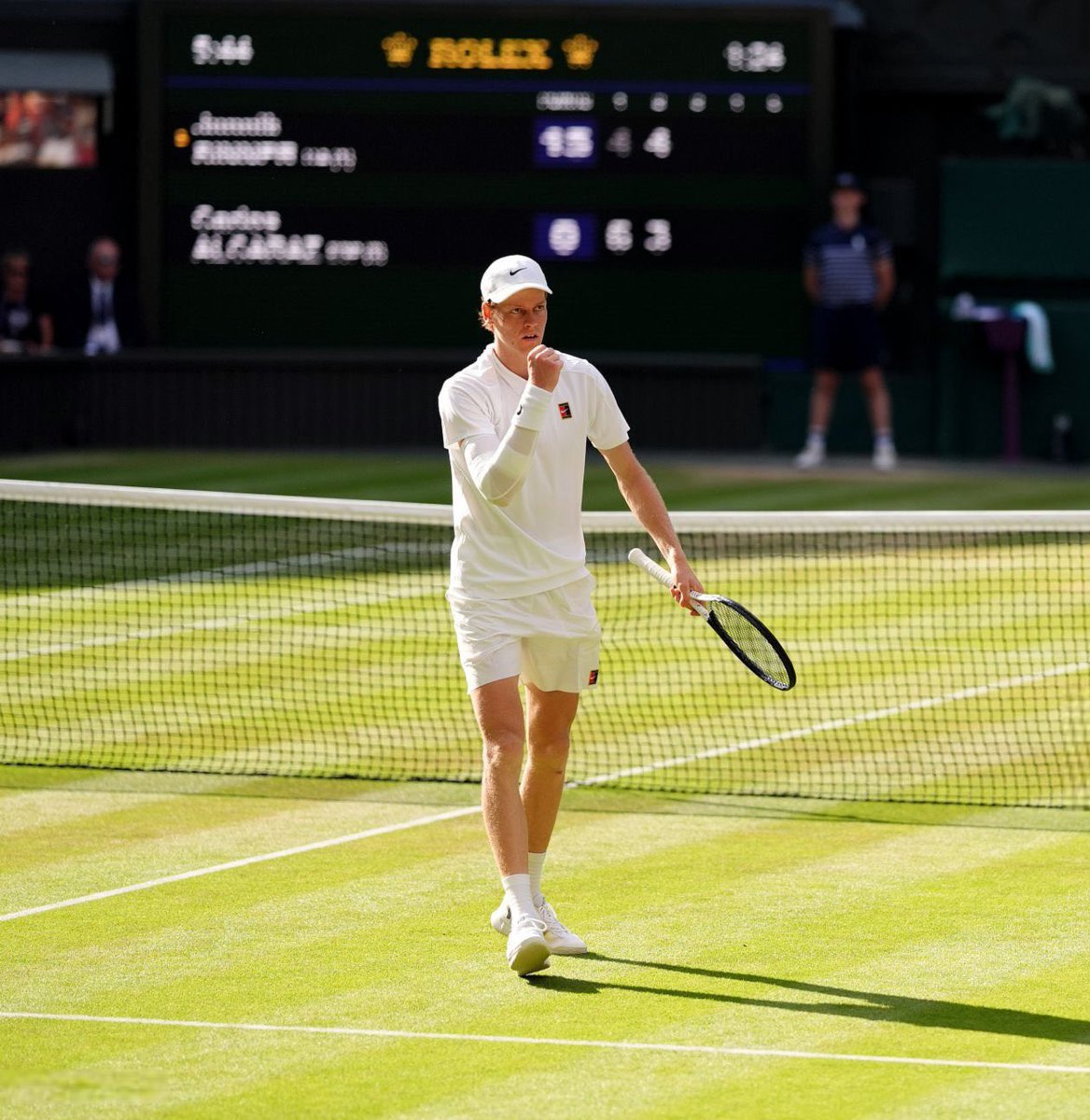 Ho visto l’Italia vincere il Mondiale di calcio
L’Italia vincere l’Europeo di calcio 
Un italiano diventare l’uomo più veloce del mondo
L’Italia vincere la staffetta 4x100 m del mondo in atletica
Un italiano diventare l’uomo a saltare più in alto al mondo
La Ferrari vincere il