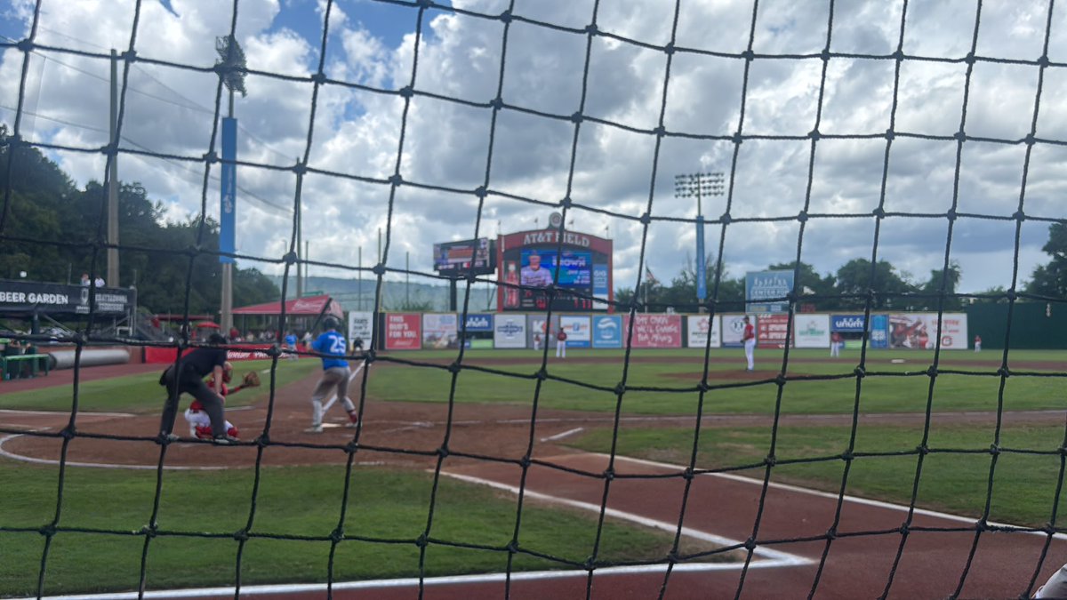 Another nice day to be at <a href="/ChattLookouts/">Chattanooga Lookouts</a> game