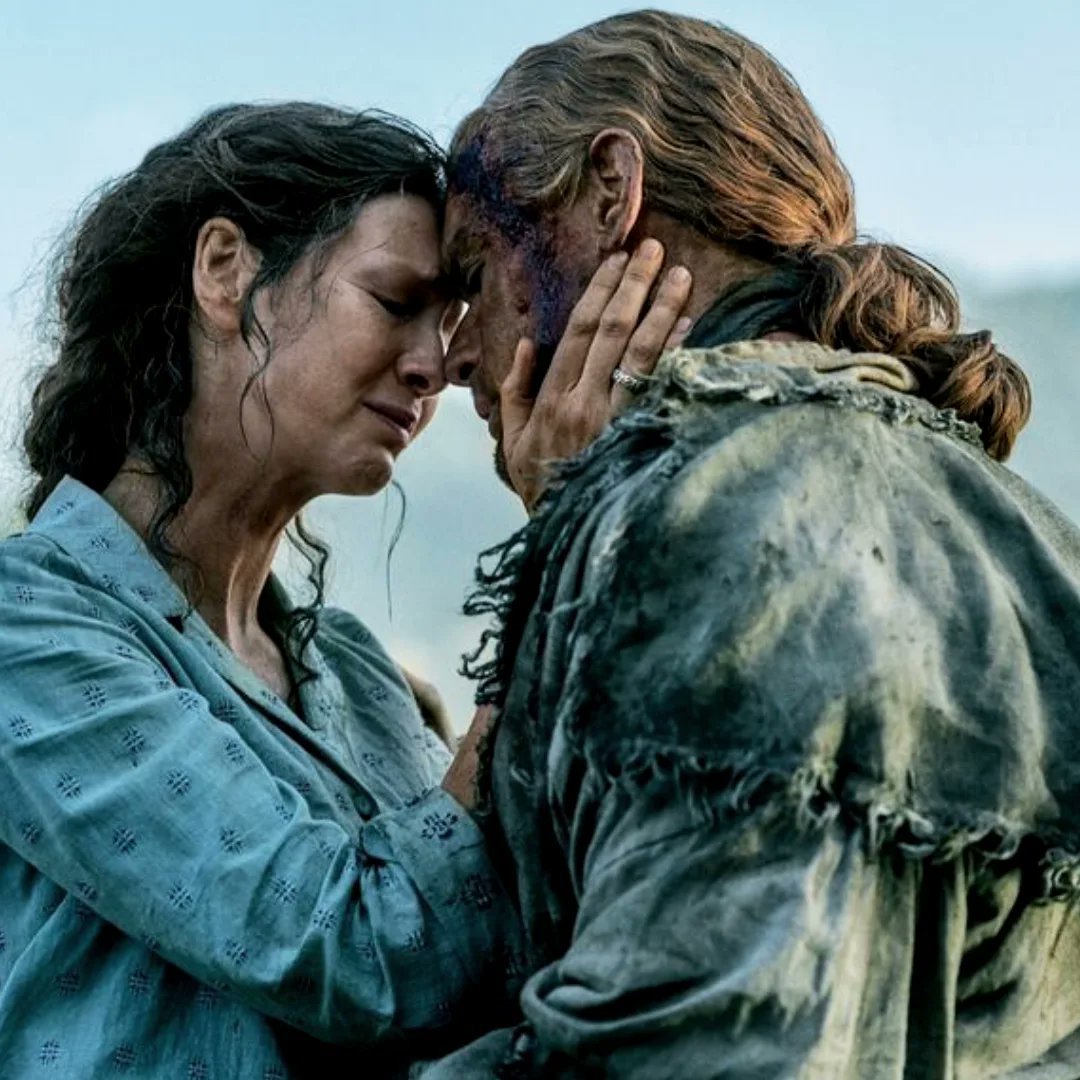 Claire saving Jamie for the umpteenth time after the 1st Battle of Saratoga. Remarkable tense moments in S 7a.  -  <a href="/STARZ/">STARZ</a> <a href="/kathmayfield/">Kathy Mayfield</a> @JoyBunce1 #SamHeughan #CaitrionaBalfe #OLS7