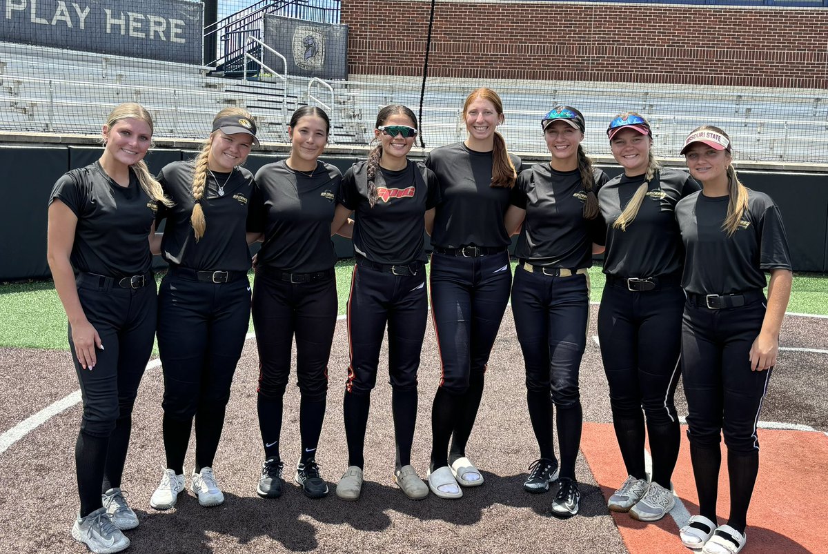 These Seniors just finished their VERY LAST SELECT BALL PRACTICE!  They are ready for their LAST SELECT TOURNAMENT in Indiana!  Epic through and through!  ♥️🖤 <a href="/JaleyJames/">Jaley James</a> <a href="/jaycienichols/">Jaycie Nichols</a> <a href="/jordynnichols06/">Jordyn Nichols😃</a> <a href="/makenzie_f2/">Makenzie Freeman</a> <a href="/libbymunn2025/">Libby Munn</a> <a href="/emilyev03465138/">emily evans</a> <a href="/presleeray10/">Preslee Ray</a> <a href="/AddisonDrummond/">Addison Drummond</a>