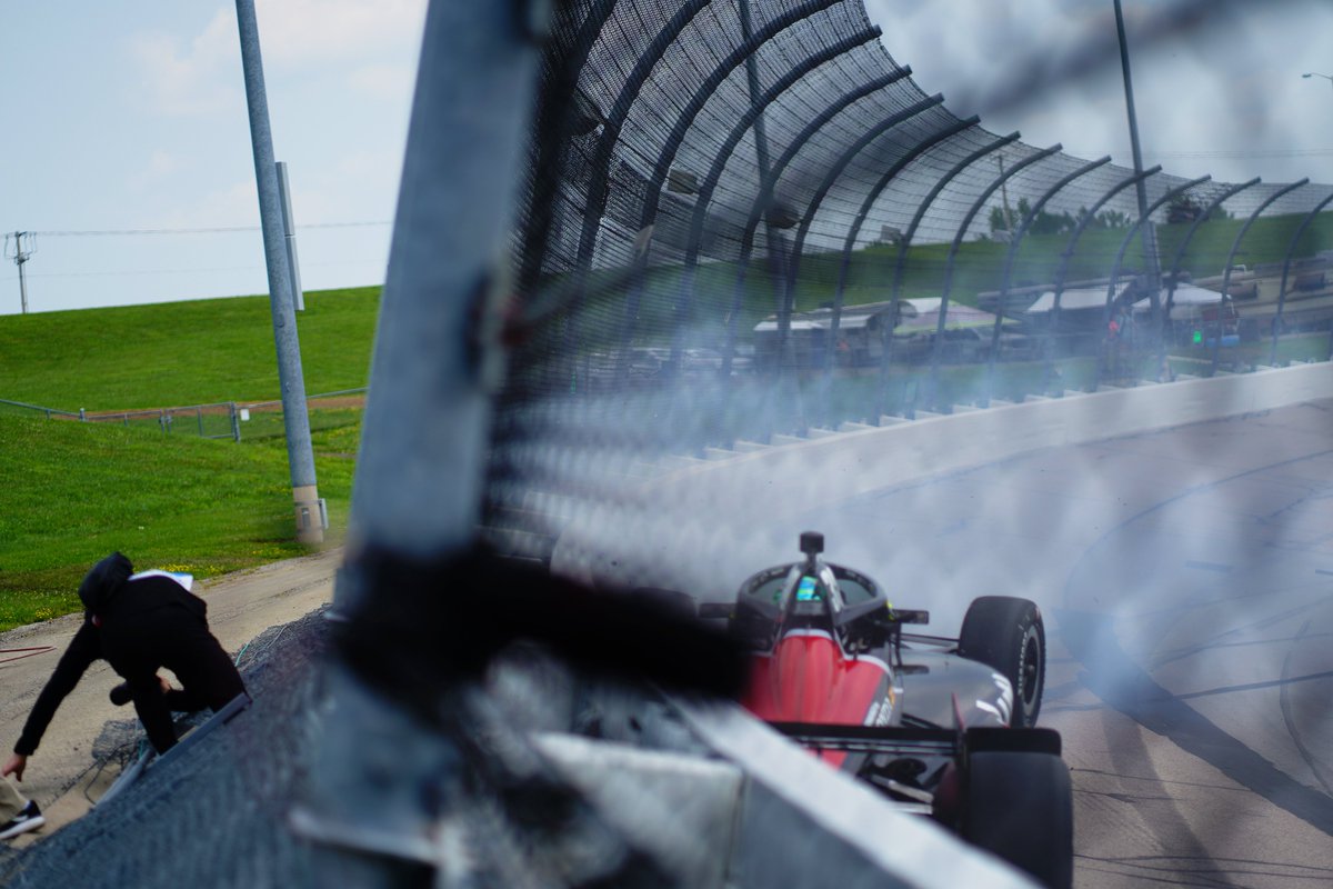 KevinDMotors's tweet image. That was an exciting first incident!

McLaughlin and DeFrancesco spun right towards my position. I got a few final photos as I ducked out of the way.

@jshbutcher and Ian Gibbs seen jumping out of the way in the final photo. All of us were fine.

#IndyCar #IndyCarAtIowa
