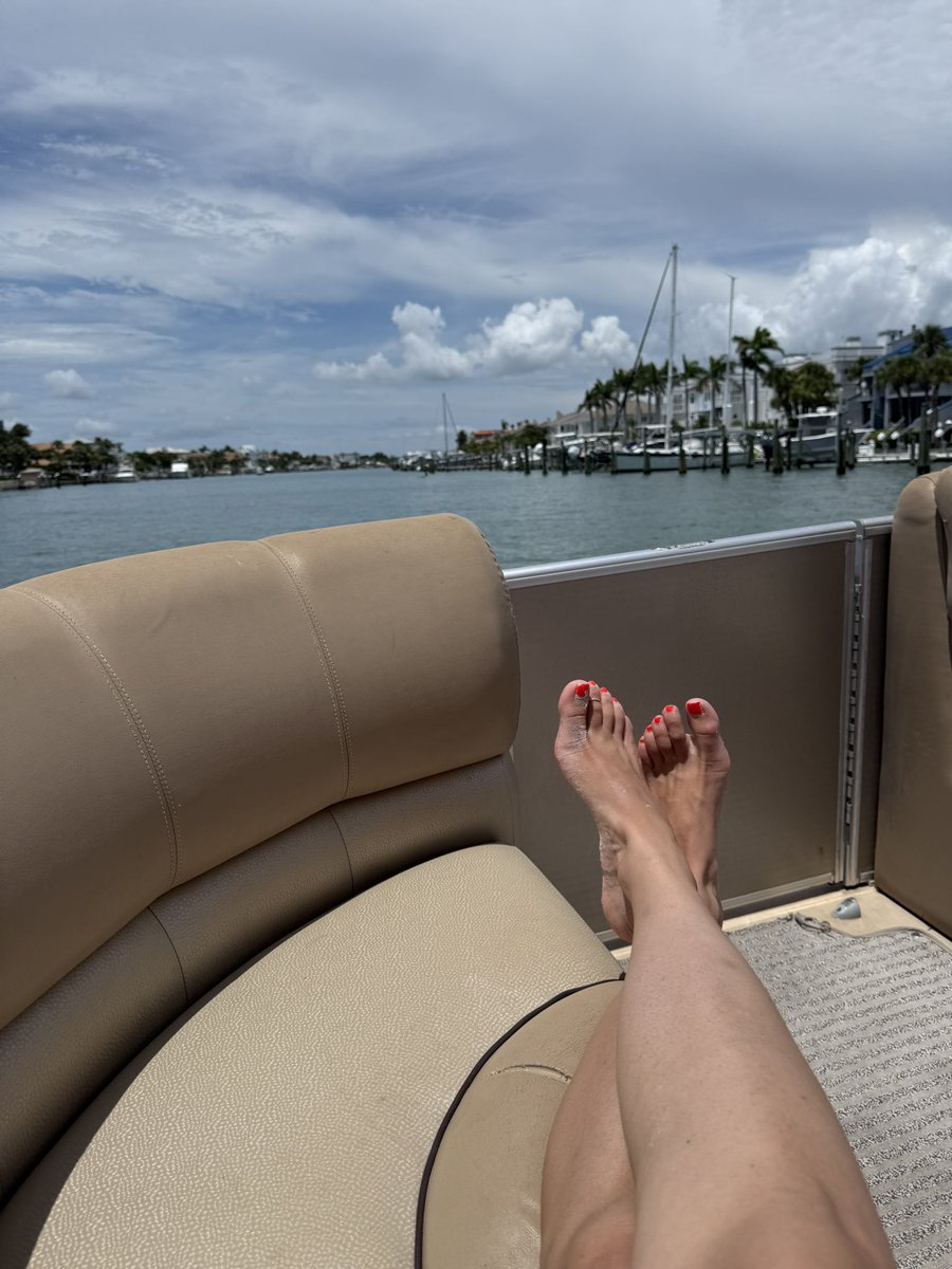 A very florida Sunday 🌞 ⛵️