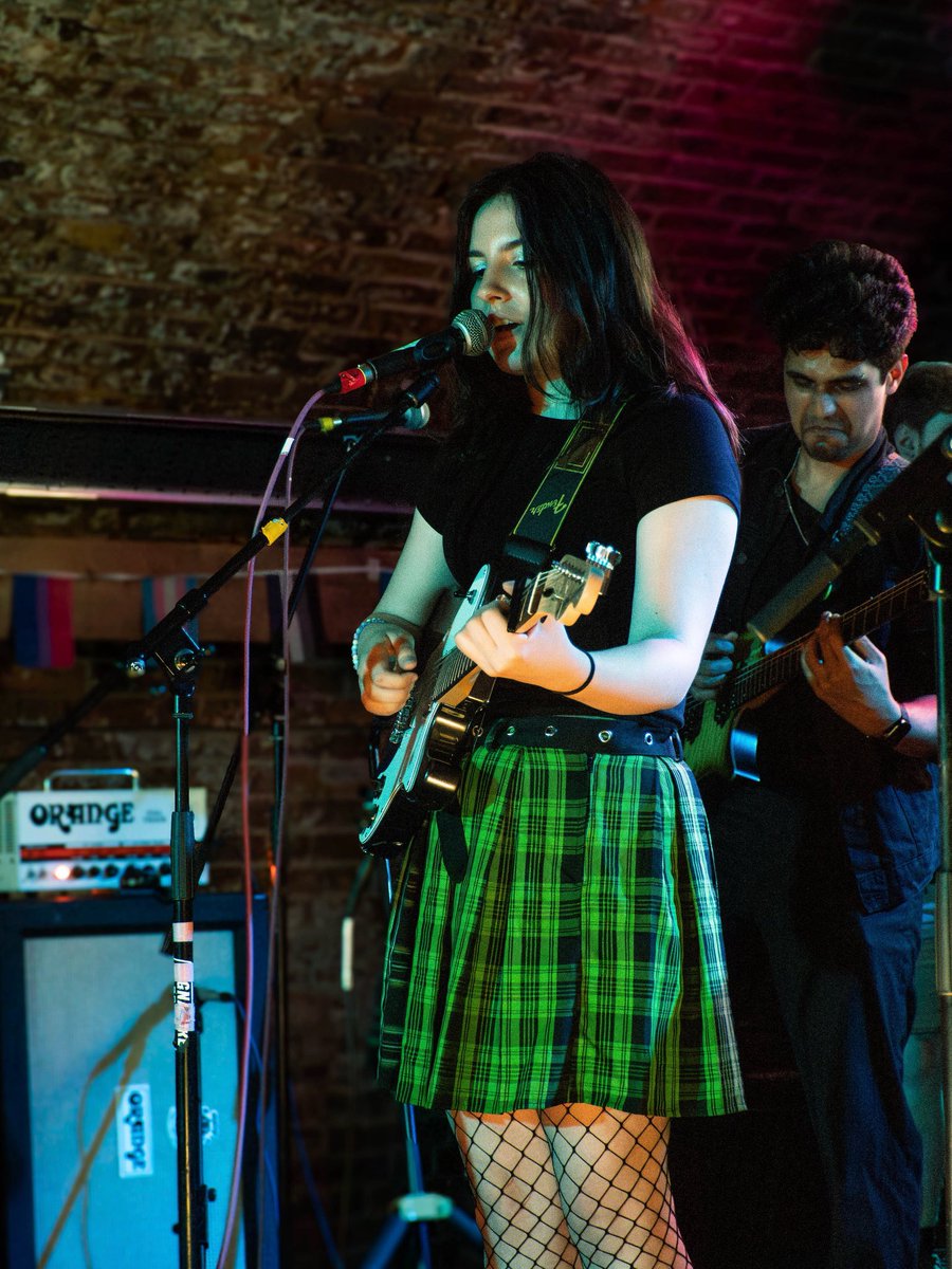 I had a wonderful time performing at Signature Brew Haggerston last night with my extremely talented band 🎶 
Thank you guys for coming and bringing amazing vibes as always. I’m truly at my happiest when I’m on stage looking at all of your beautiful faces 🫶