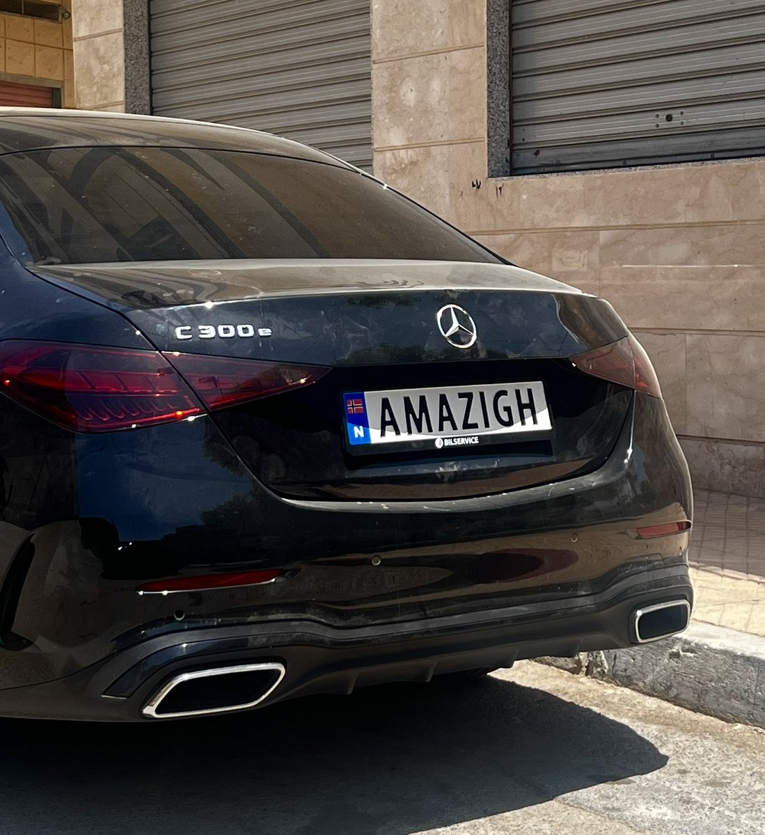 Seen in Nador, land of the free, home of the Mercedes 😆