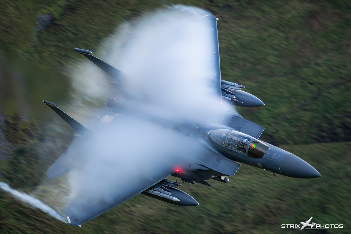 StrixPhotos's tweet image. Happy Strike Eagle Sunday! 🦅
Here are a few shots I’ve captured of our locals based at RAF Lakenheath hard at work 💪