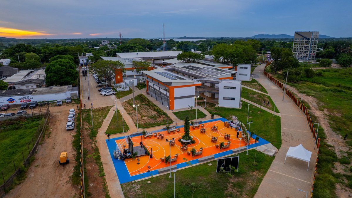 carlosecaicedo's tweet image. Cuando la educación llega, la historia cambia. Después de décadas de promesas vacías, El Banco - Magdalena, ya no espera más: hoy tiene su propio campus universitario. Una obra de las 6 que dejamos diseñadas para el departamento, construido para los hijos de los pescadores,…