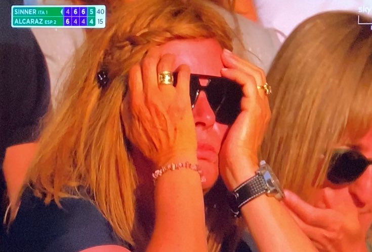 Siglinde comunque ha rappresentato il mio mood per tutti gli ultimi punti 
 #Wimbledon #sinneralcaraz