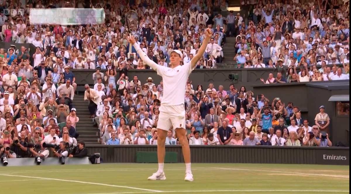 Grande Sinner!

The pride of Italia!

🇮🇹 🎾