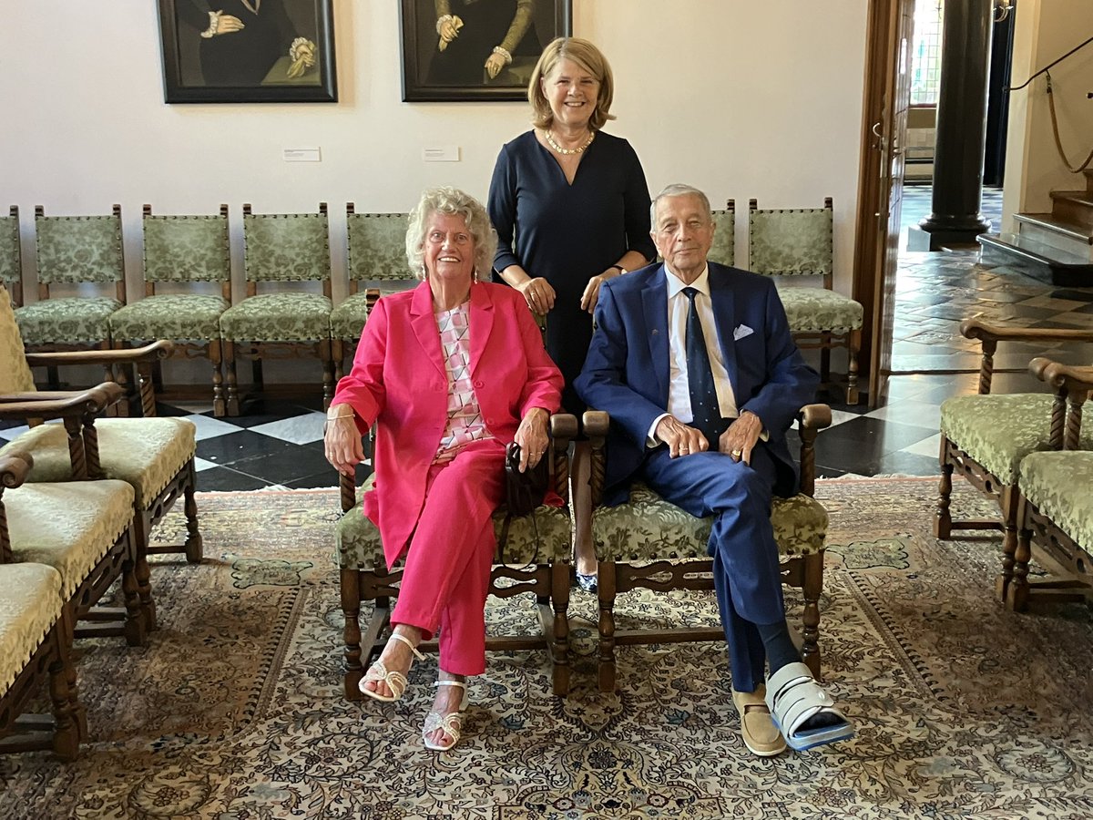 Afgelopen week waren er mooie vieringen met 60- en 65 jarige bruidsparen. Mooi om van hen te horen over de vele jaren die zij samen met elkaar door mochten brengen.  Gefeliciteerd! 🇳🇱