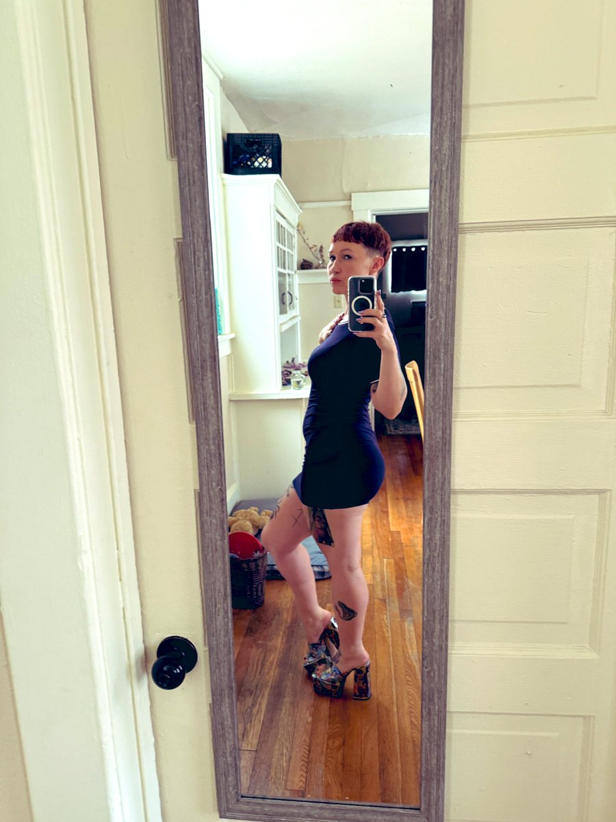 Gatekeeping the term MILF since 2014 🤭 dang these glutes are tired!