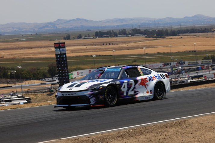 Slipstreamclips's tweet image. John Hunter Nemechek will start 18th in the #42 Mobil1 Toyota for today's #ToyotaSaveMart350 

#NASCAR