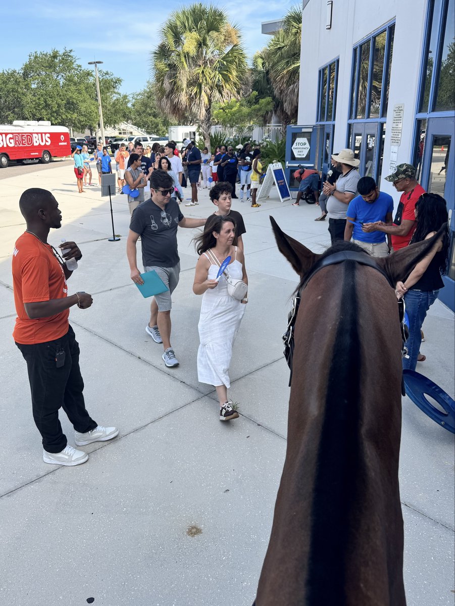 Orange County Sheriff's Office (@orangecosheriff) on Twitter photo On Saturday, our Mounted Patrol Unit attended <a href="/WestOrange_OCPS/">West Orange HS</a>'s Back-To-School event.
While families waited in line, they got to meet one of our fan favorites - P.C. (Pocket Change)!
She even cooled off with a refreshing Kona Ice!
#OCSO #MountedPatrol #BackToSchool On Saturday, our Mounted Patrol Unit attended <a href="/WestOrange_OCPS/">West Orange HS</a>'s Back-To-School event.
While families waited in line, they got to meet one of our fan favorites - P.C. (Pocket Change)!
She even cooled off with a refreshing Kona Ice!
#OCSO #MountedPatrol #BackToSchool