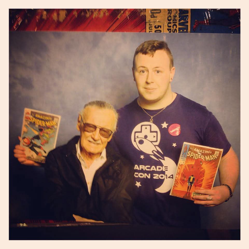 SOCthoughts's tweet image. Just realised today is my Stanniversary. 11yrs ago today I met Stan 'The Man' Lee at London Film & Comic Con. What a day.
