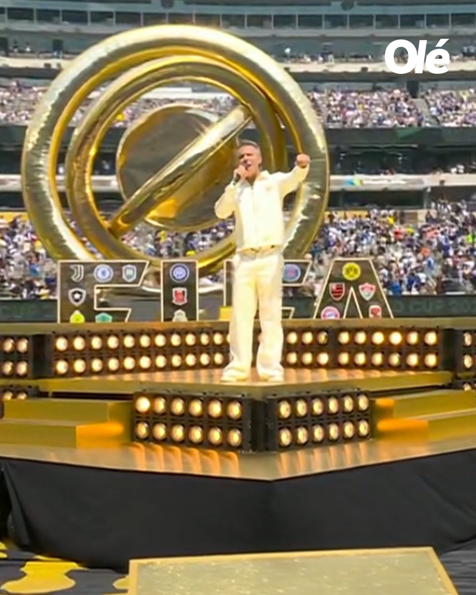 ROBBIE WILLIAMS SEÑORES 🏟️

En la previa de la FINAL del Mundial de Clubes