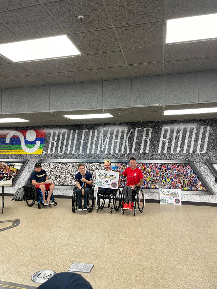 Santi se consolida este año como segundo en la Triple Crown Series. Tras unas semanas de dura competición queda segundo después de haber subido al segundo escalón 3 veces. 
A 1min 11seg del primer participante. 
Muy grande Santi!

Powered by <a href="/matrixfitnessEs/">Matrix Fitness España Portugal</a>