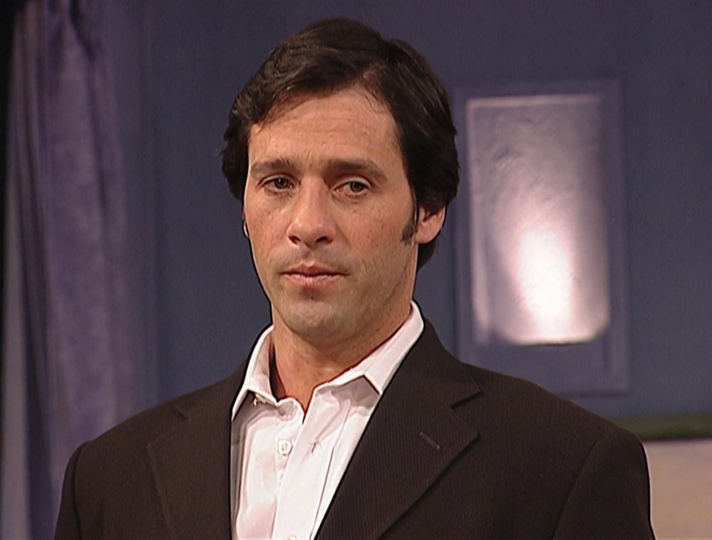 PasdeGavilanes's tweet photo. #PasiónDeGavilanes #PDG3 Fernando le asegura a Norma que Libia es una estafadora, a pesar de que él conoce toda la verdad. https://t.co/XoDHOouAFs