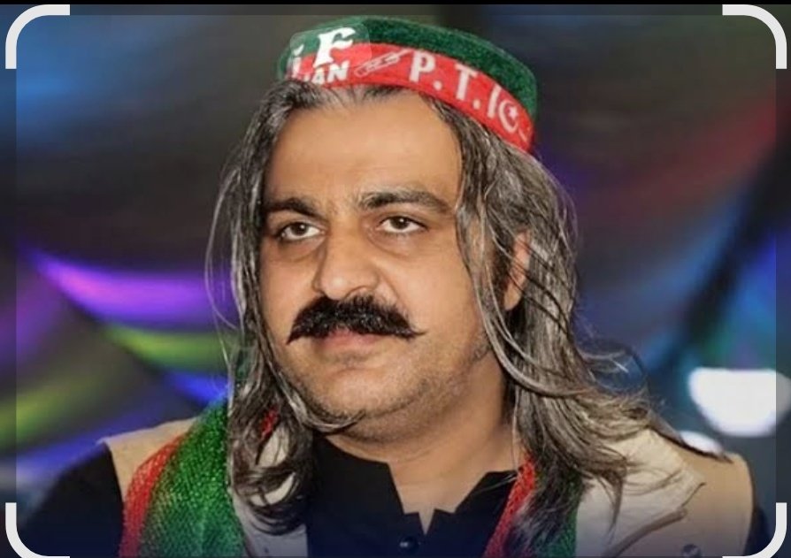 گنڈاپور KPK سے 500   گاڑیوں کا قافلہ لیکر
 لاہور یہ بتانے آیا تھا نیازی 
مزید 3 ماہ جیل میں ہی رہیگا
🤣🤣🤣🤣🤣🤣🤣🤣🤣
او سانوں پہلے ہی پتہ سی 🫣🤪😂🤣 کوئ بتا سکتا ہے کہ 5 اگست کو یوتھیے کیا کریں گے 😀😀😀👇👇👇👇👇