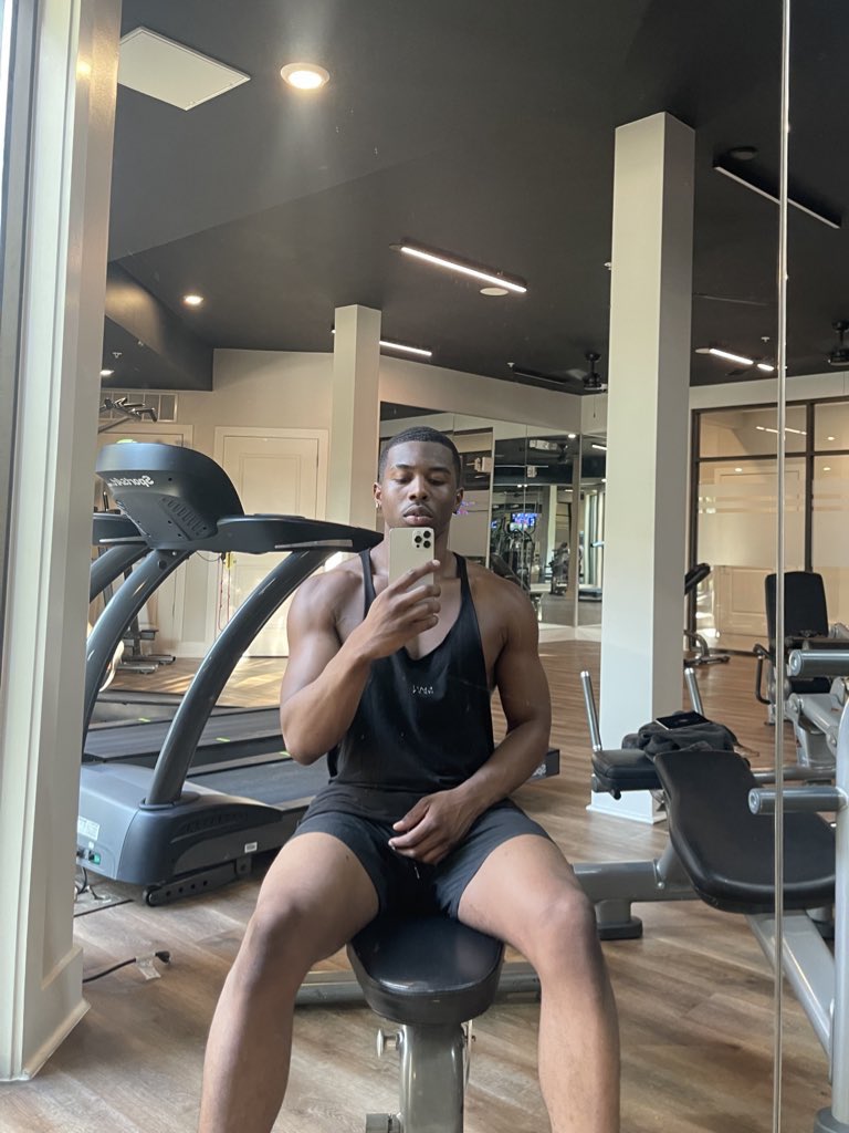 _mauricehickman's tweet image. Get your weight up