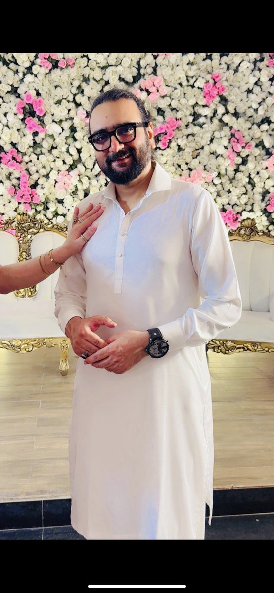 candiiiii13's tweet image. زندگی خوبصورت نہیں ہوتی
اسے خوبصورت بنایا جاتا ہے
خوبصورت لوگوں کے ساتھ رہ کر
اور آپ میرے لیے خوبصورت فرشتہ ہو
جس نے میری زندگی کو روشن کیا
اور ہر طرف خوشیاں بکھیر دی
جنم دن مبارک ہو🎂🎂🎂🎂🍰🍰🍰@hammadtariq13
