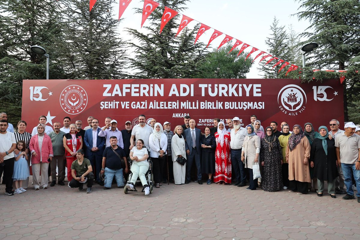 Bakan Yardımcımız Sn. Sevim Sayım Madak, şehit yakınlarımız ve gazilerimizin katılımıyla düzenlenen “Zaferin Adı Türkiye: Şehit ve Gazi Aileleri Milli Birlik Buluşması”na katıldı.