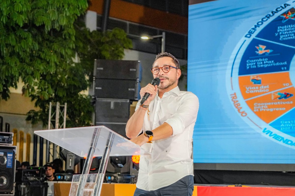 carlosecaicedo's tweet image. Este campus que entregamos en el Banco, Magdalena, es también un acto de rebeldía: contra el centralismo, contra la exclusión educativa, contra la promesa incumplida. Aquí, donde otros vinieron a engañar con discursos de campaña, hoy hay una universidad levantada por y para el…