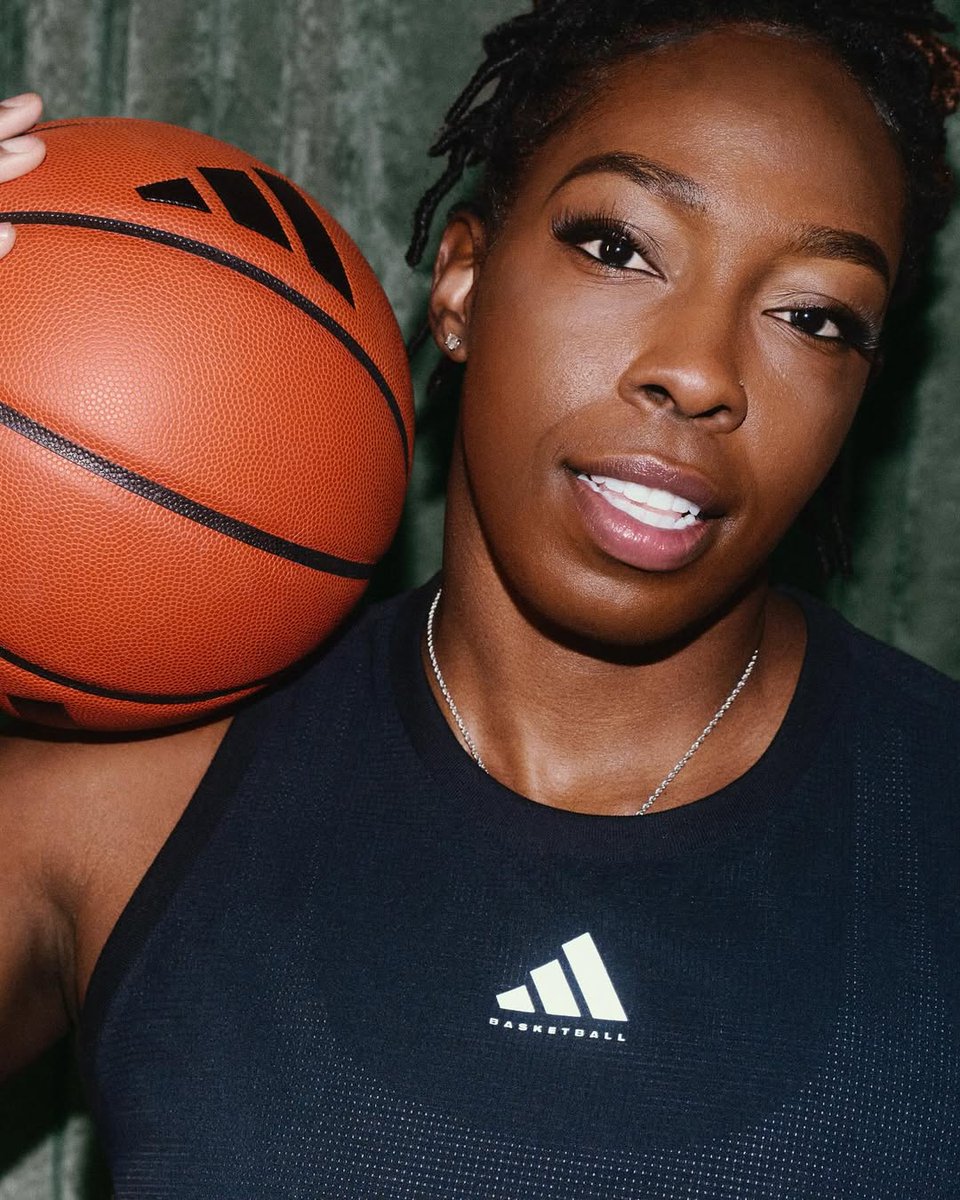 jdsportsus's tweet image. 🚨VEGASSSSSS!
@cgray209 of the @LVAces is at our NEW Las Vegas Blvd location from 12:30-1pm TODAY.
Come say what’s up!