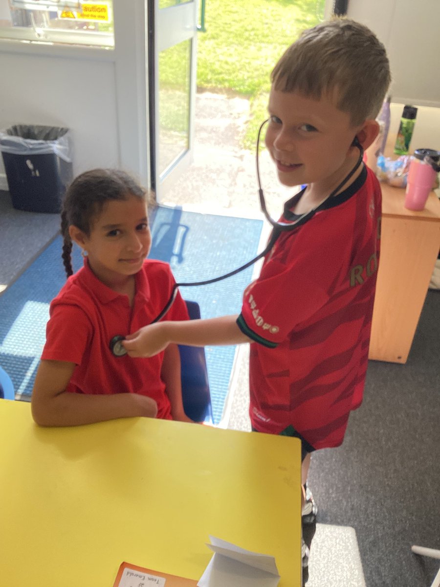 Year 2 were visited by Charlotte, a midwife to tell us all about her role in caring for families and newborns. The children were engaged in the equipment she brought, enjoyed trying it out themselves and had some great questions about her job! #AspirationsWeek
<a href="/TeamManorGreen/">Manor Green Primary #ReadyRespectfulSafe</a>