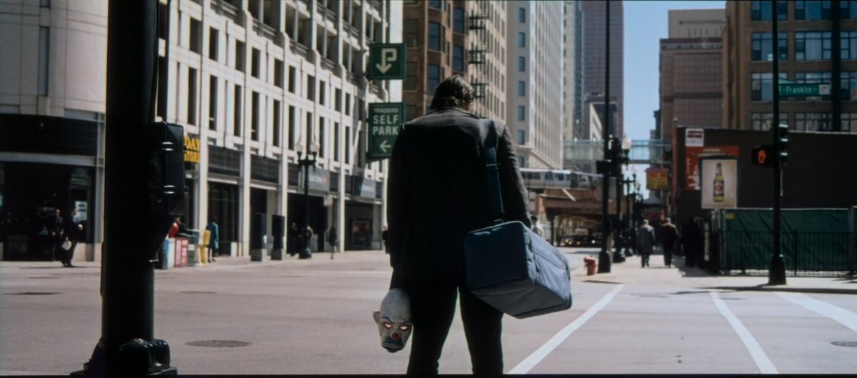 CabanaDrives's tweet image. Dark Knight 35mm HDR screenshots (top)
Dark Knight IMAX screenshots (bottom)