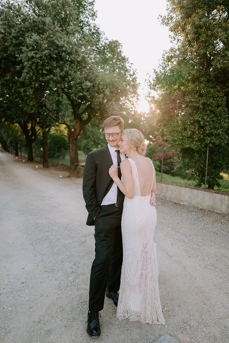 Planning a destination wedding in Italy? Let's make your dream wedding a reality! Now booking for 2026 (1 spot left) and 2027 weddings. Reach out to start planning your perfect day. 💌

Wedding Planner: @primaveradreams